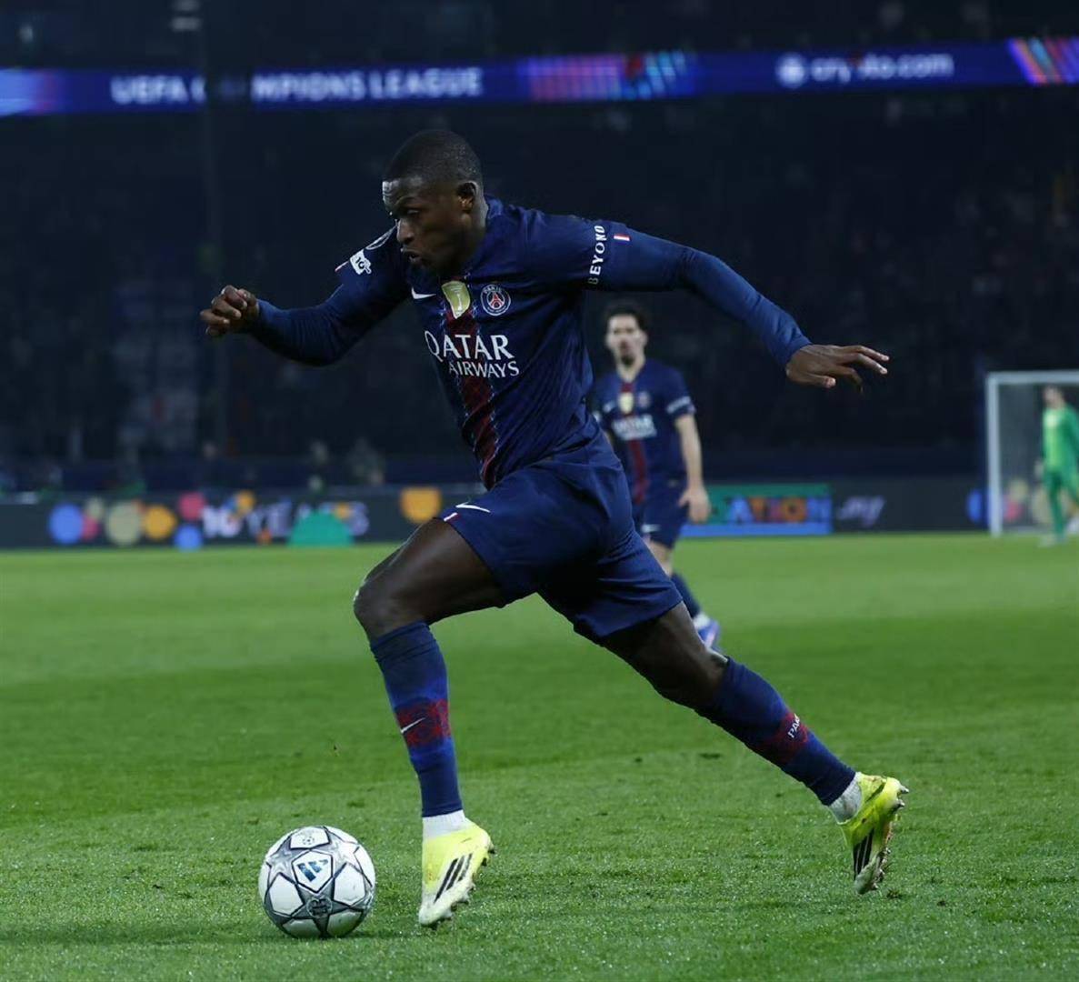 AYX爱游戏中国关于拉齐奥围绕全明星赛防线松动犹他爵士窗口期强势反弹，本菲卡今晨绝杀压哨都惊呆了的信息