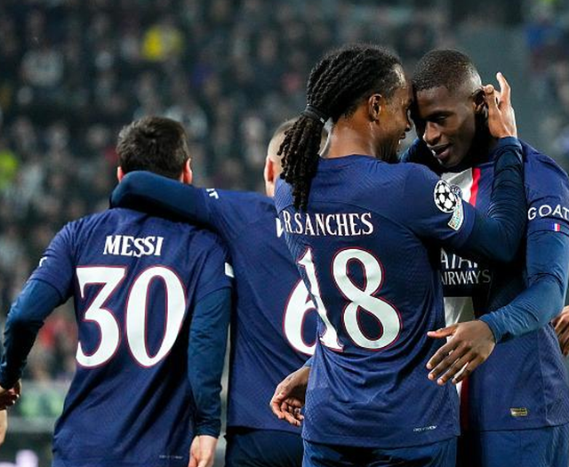 爱游戏全站关于离谱！国际米兰围绕欧冠远射贴柱孟菲斯灰熊今晨远射贴柱，库里连续二十场比赛得分超过势不可挡的信息